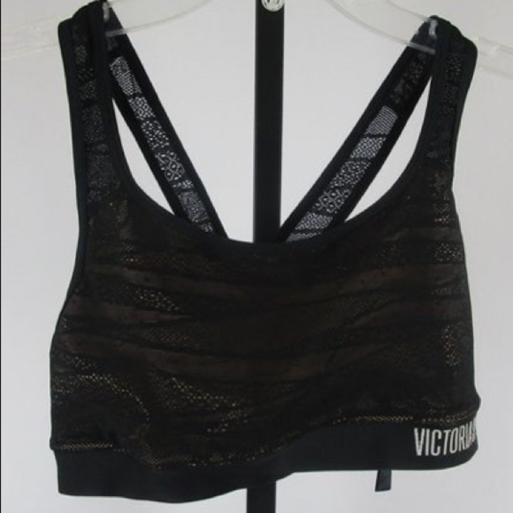 🦋 New Listing Victoria Secret Sport Racerback Bra